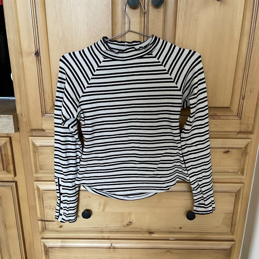 NWOT Free People Striped Long Sleeved Shirt with Keyhole Back in size Medium